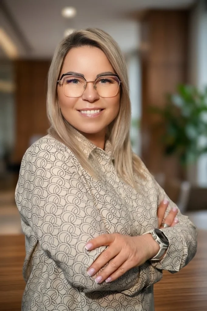 Joanna Sylwia Jach - Masha Mit Jeep Safaris
